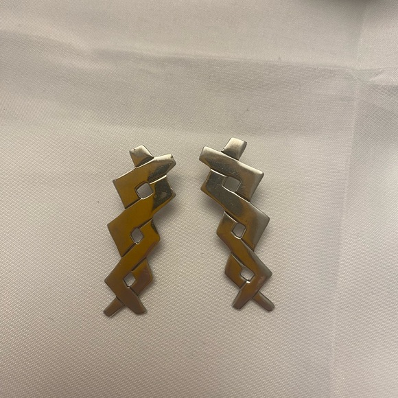 Artisan sterling crossed lightning post earrings - Picture 3 of 5